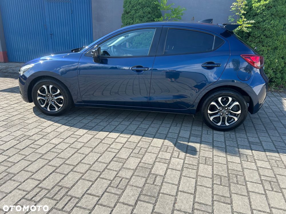 Mazda 2 - 3