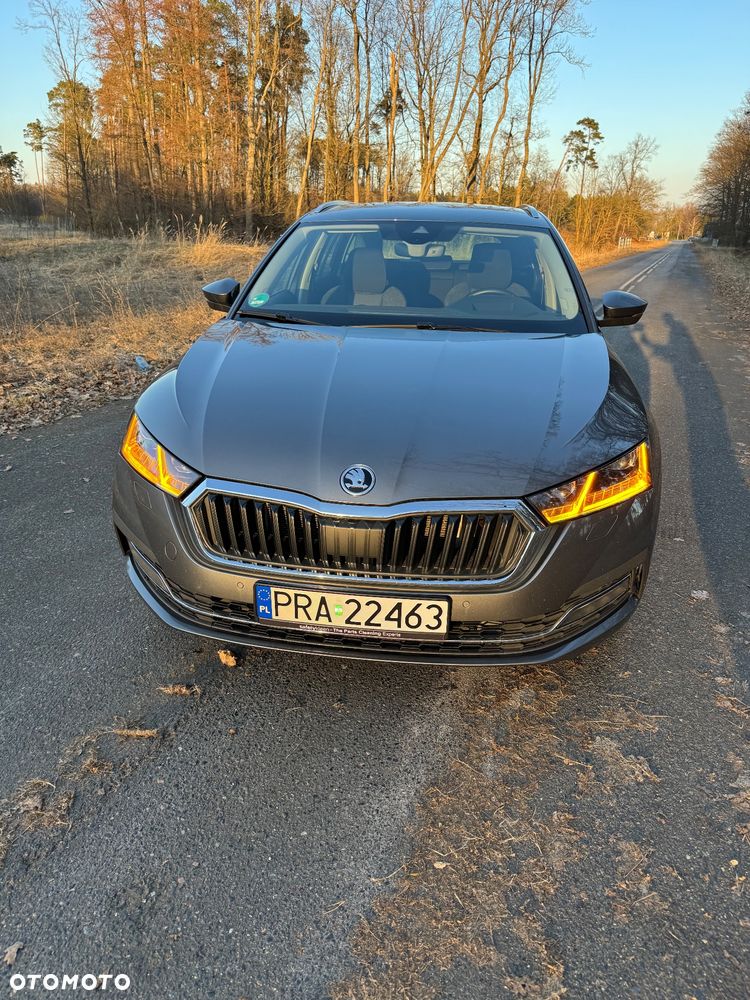 Skoda Octavia 2.0 TDI DSG Edition - 2