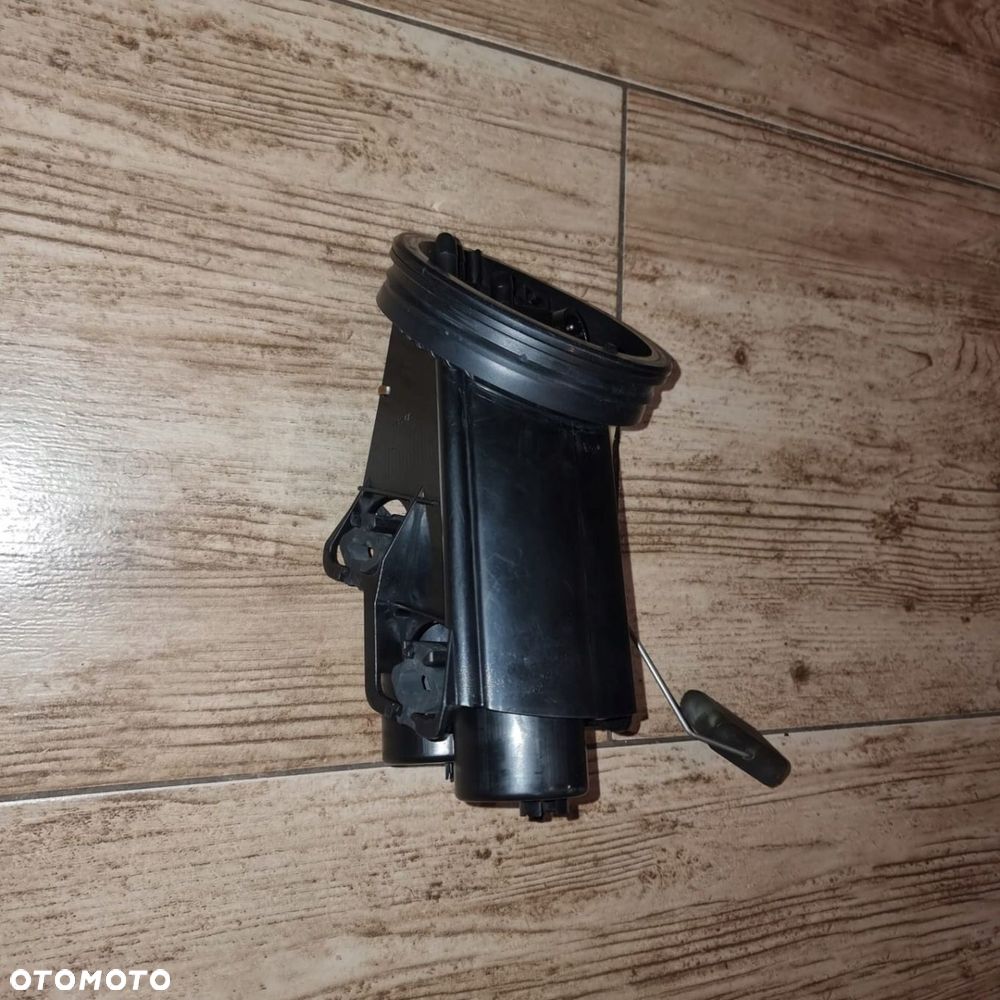 BMW 8 E31 850 POMPA PALIWA KOSZ OBUDOWA 1180470 - 2