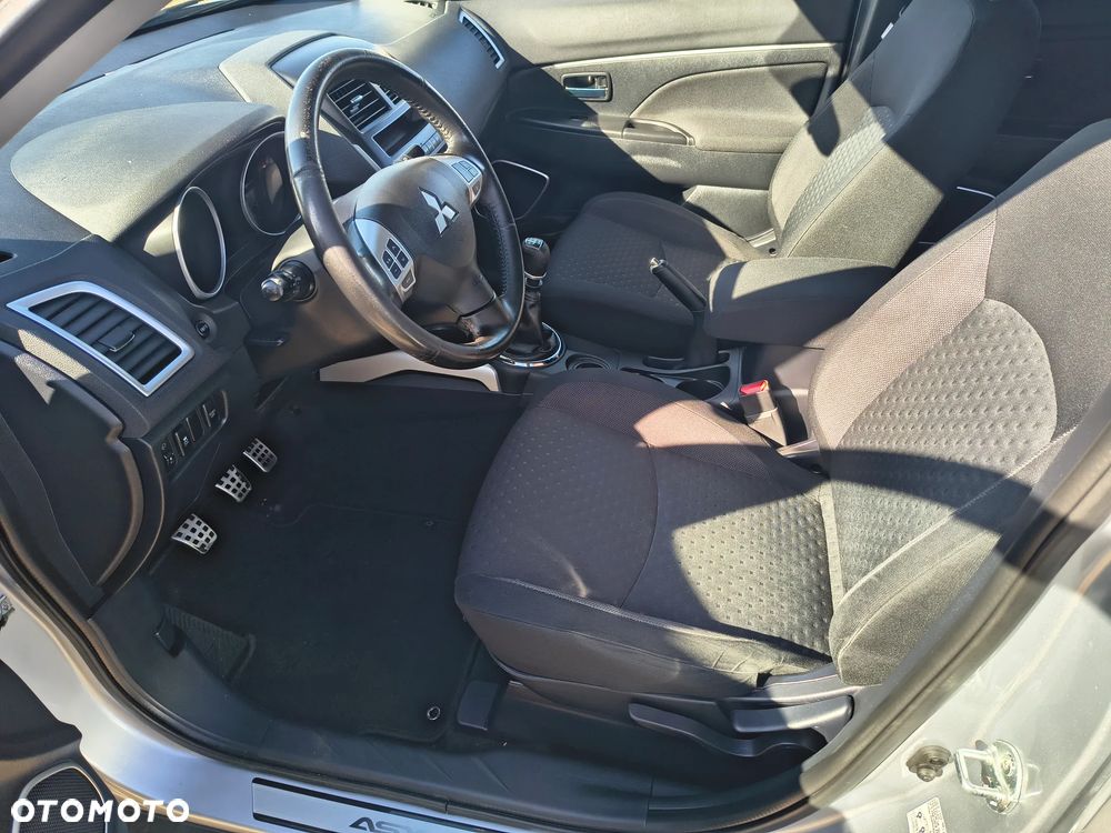 Mitsubishi ASX - 18
