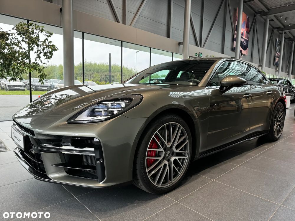 Porsche Panamera 4S E-Hybrid - 3