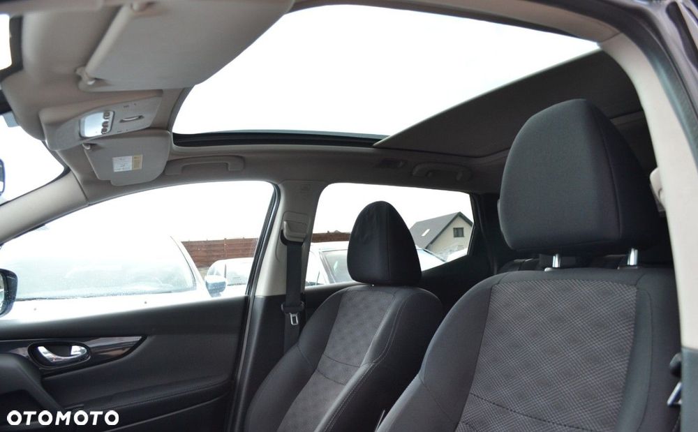 Nissan Qashqai 1.6 dCi Xtronic TEKNA+ - 22