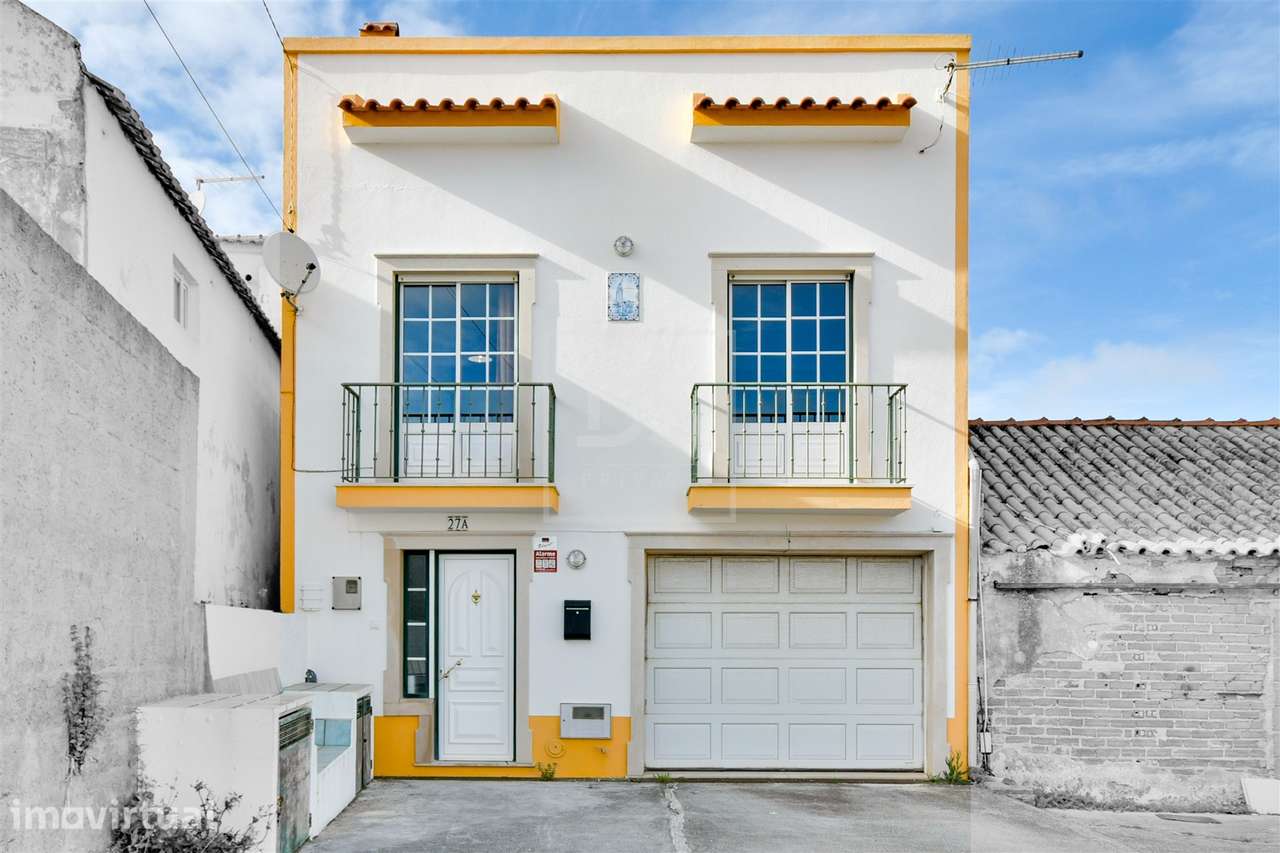 Moradia T3 à venda em Lourinhã e Atalaia, €285.000