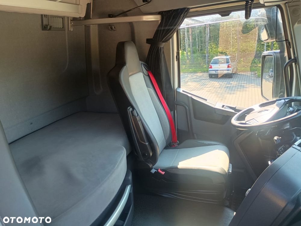 Renault T520  E6 18.0t - 13