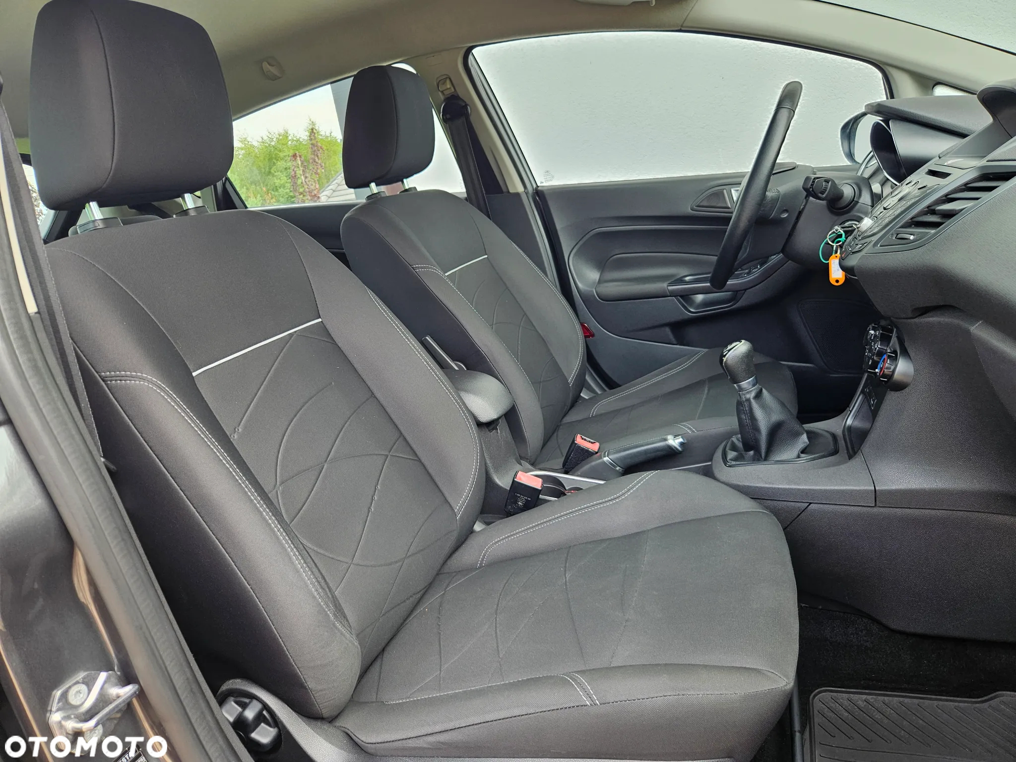Ford Fiesta 1.0 EcoBoost S&S TITANIUM - 19