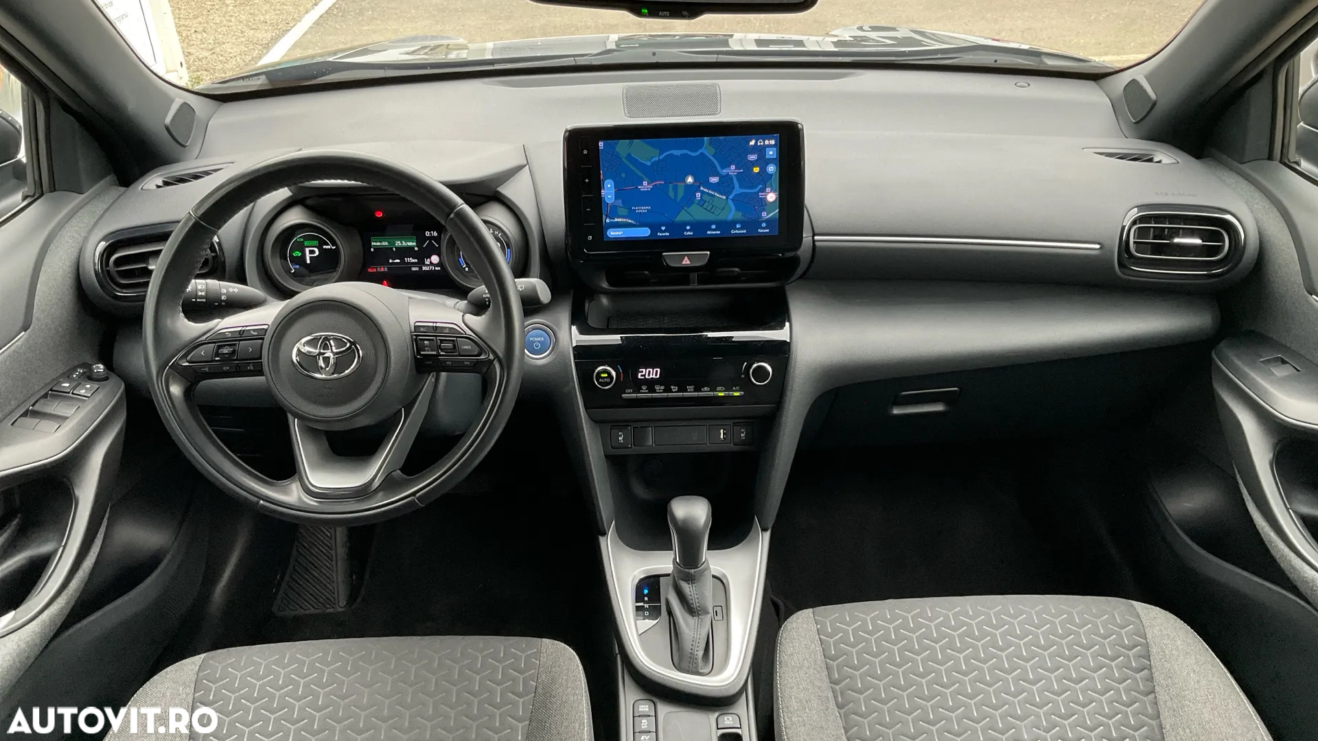 Toyota Yaris Cross 1.5 VVT-i HSD 4x2 Dynamic - 12