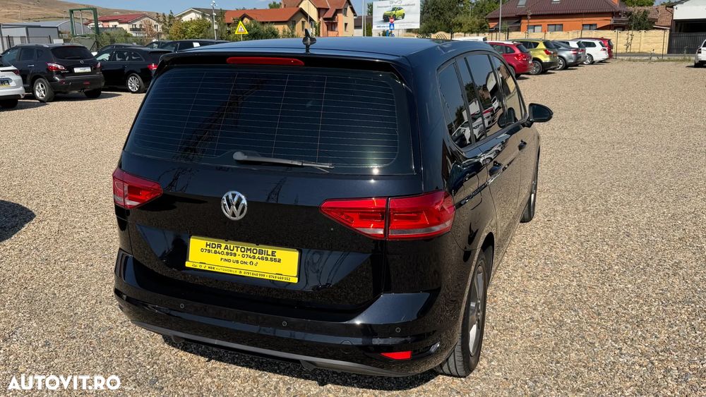 Volkswagen Touran - 5