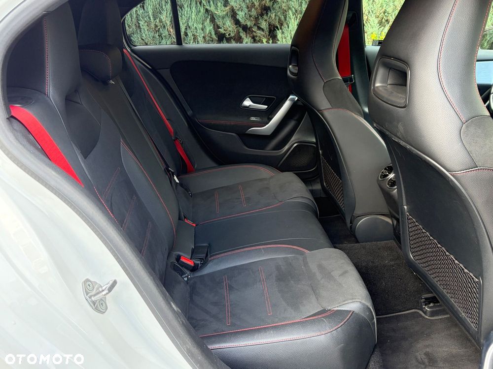 Mercedes-Benz Klasa A 35 AMG 4-Matic 8G-DCT - 19