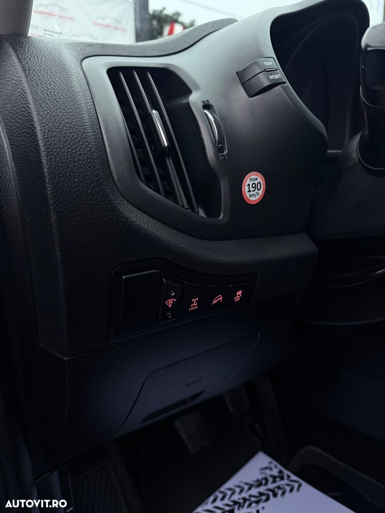 Kia Sportage 2,0 CRDI AWD Spirit - 20