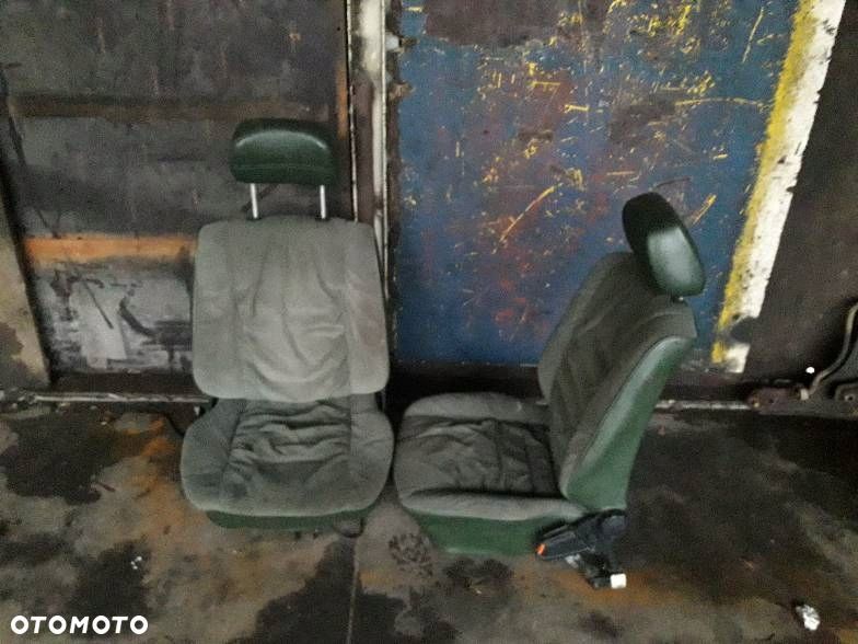 KOMPLETNE WNĘTRZE  KOKPIT KIEROWNICA BOCZKI FOTELE VOLKSWAGEN JETTA I - 7