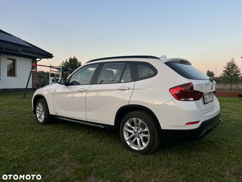 BMW X1 xDrive18d Sport Line - 4