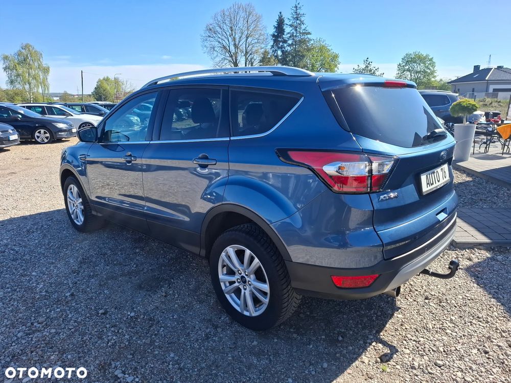 Ford Kuga 1.5 TDCi 2x4 Titanium - 10