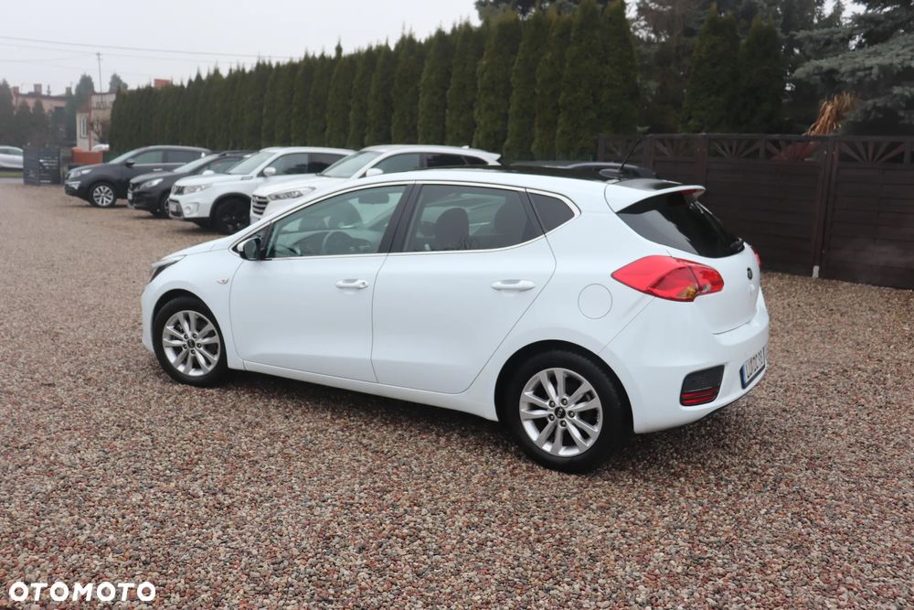 Kia Ceed 1.6 GDI Spirit - 16