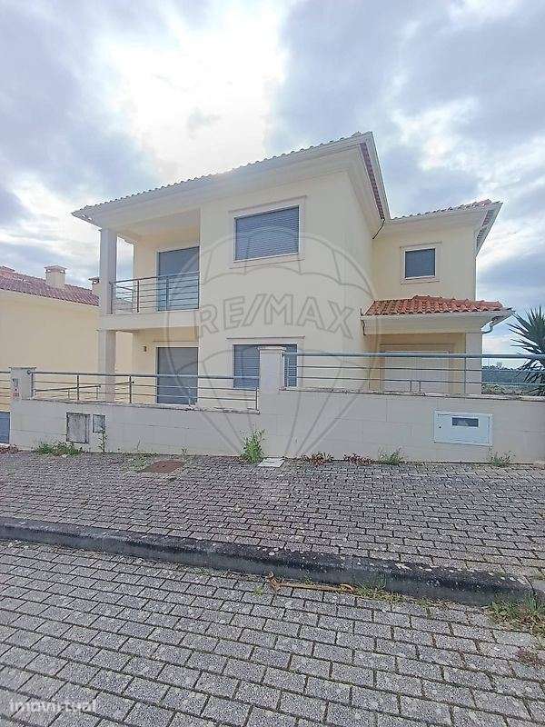 Moradia T5 na Quinta do Limoeiro  Antanhol - Grande imagem: 2/5