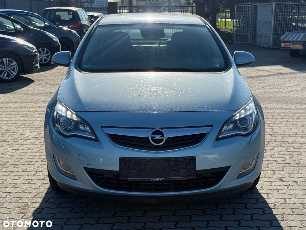 Opel Astra - 2