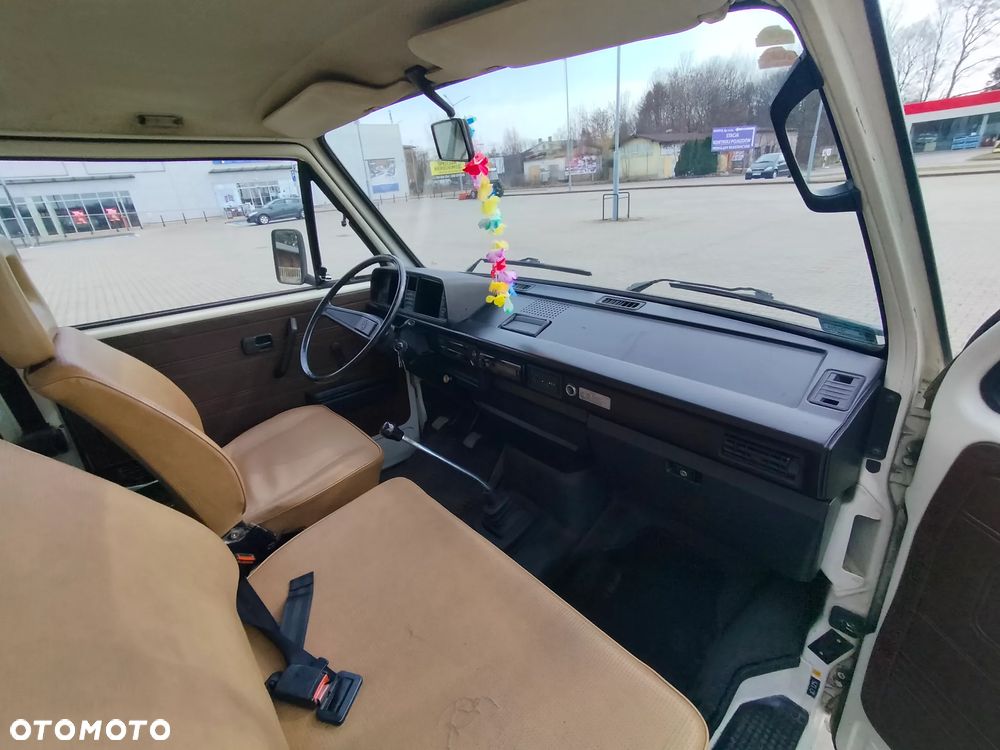 Volkswagen Transporter - 19