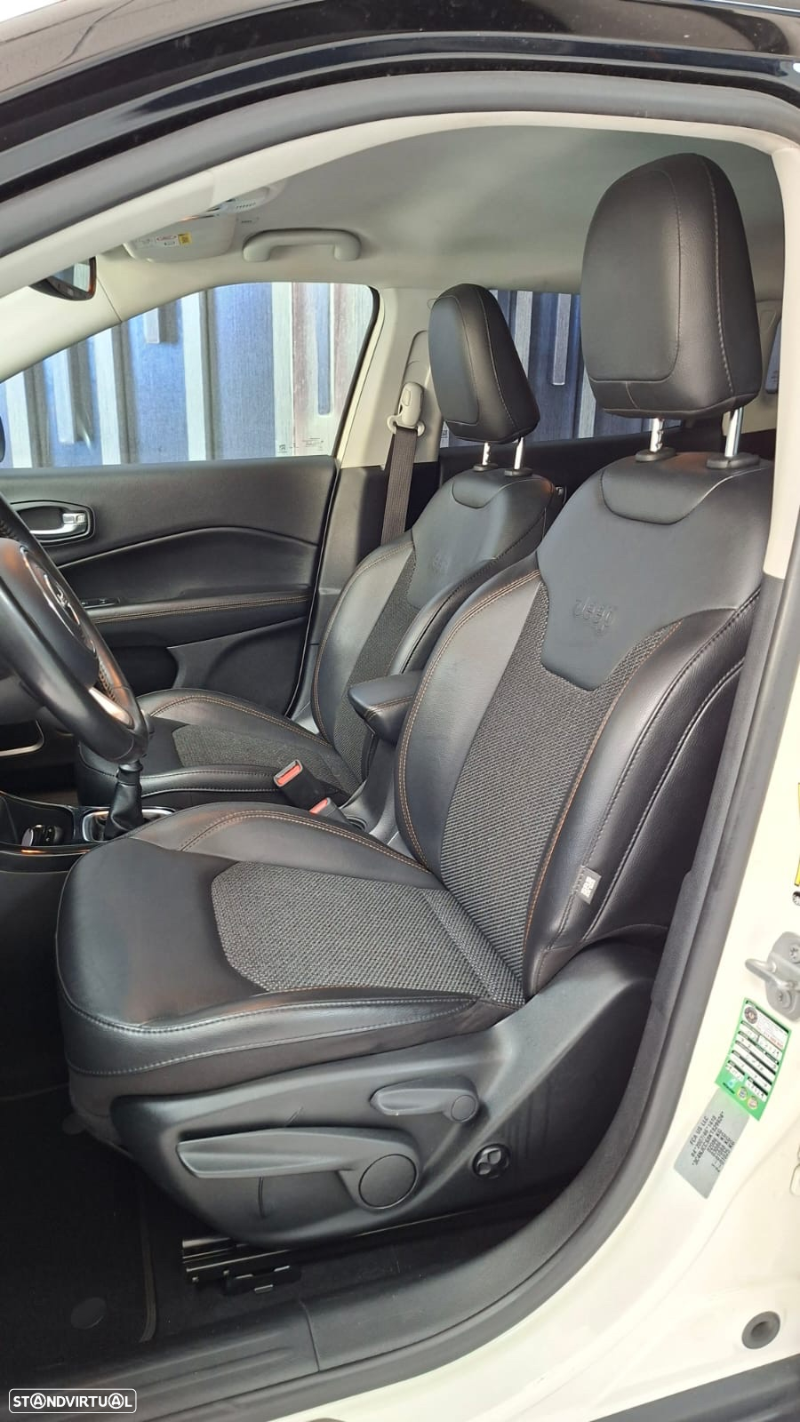 Jeep Compass 1.6 M-Jet Limited - 9