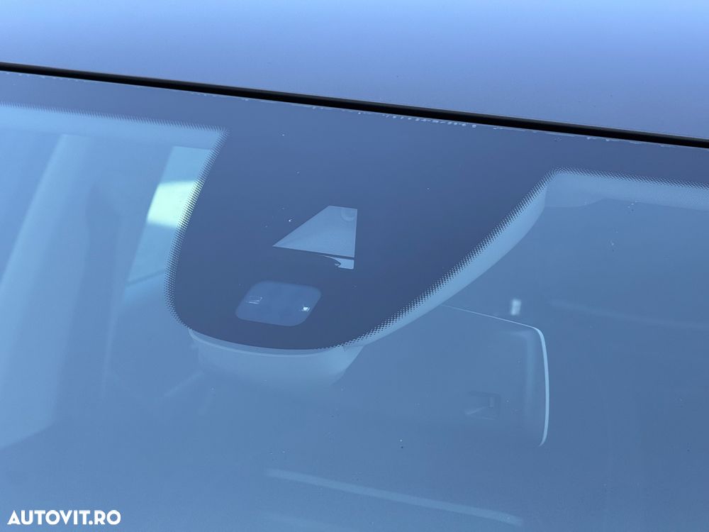 Volkswagen Tiguan - 12