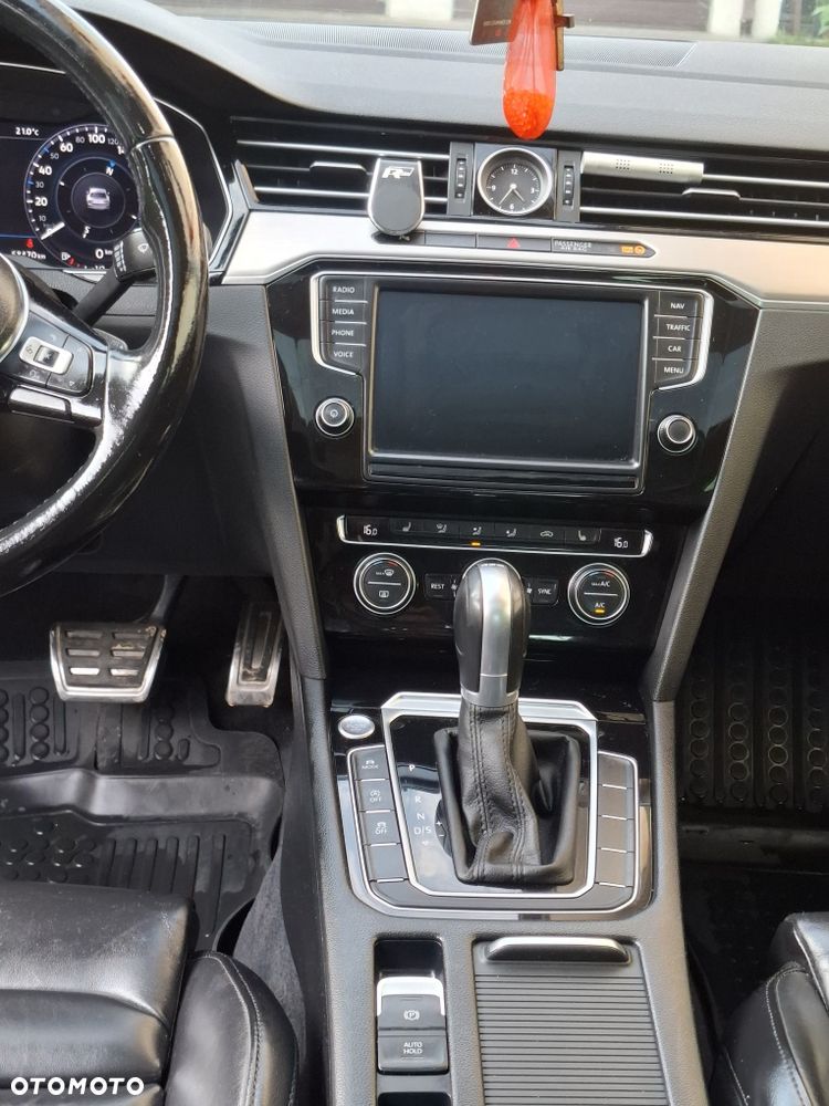 Volkswagen Passat - 6