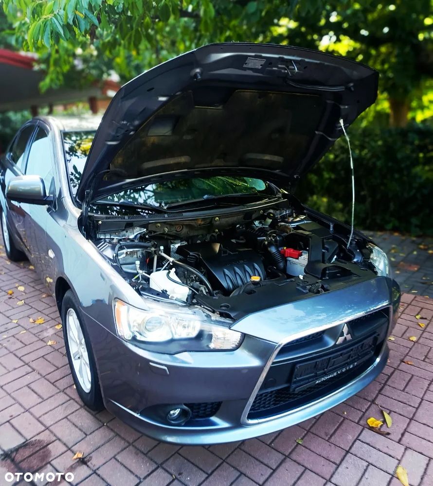Mitsubishi Lancer - 28