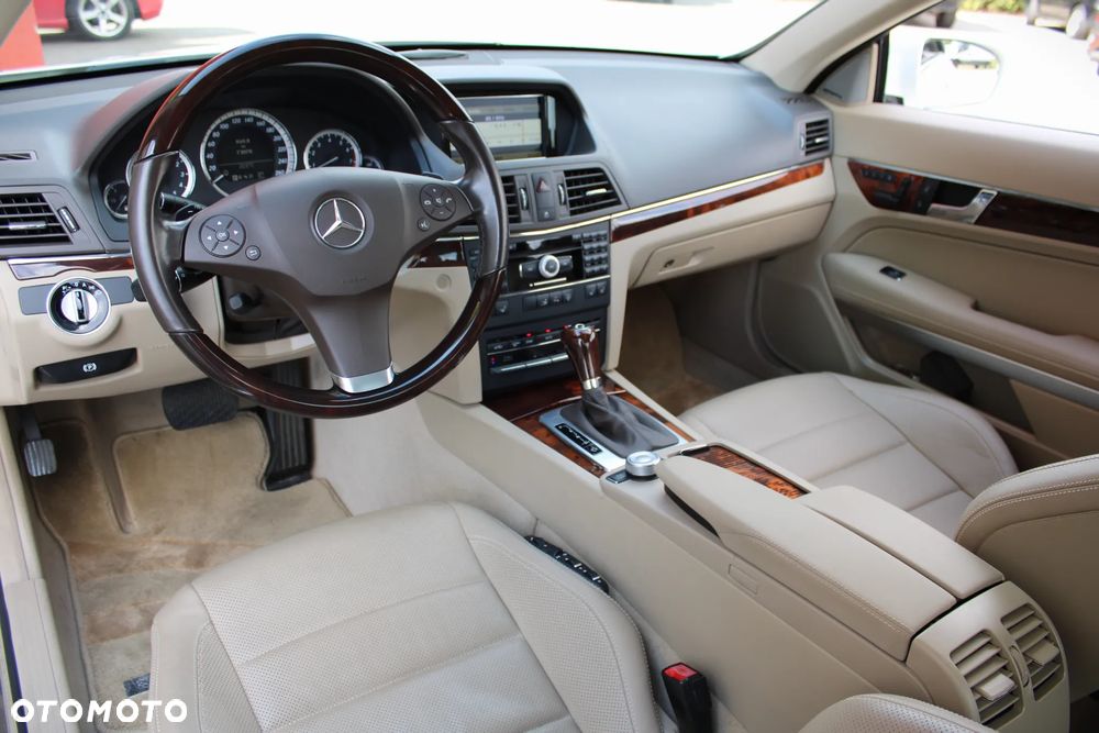 Mercedes-Benz Klasa E 350 Coupe 7G-TRONIC - 2