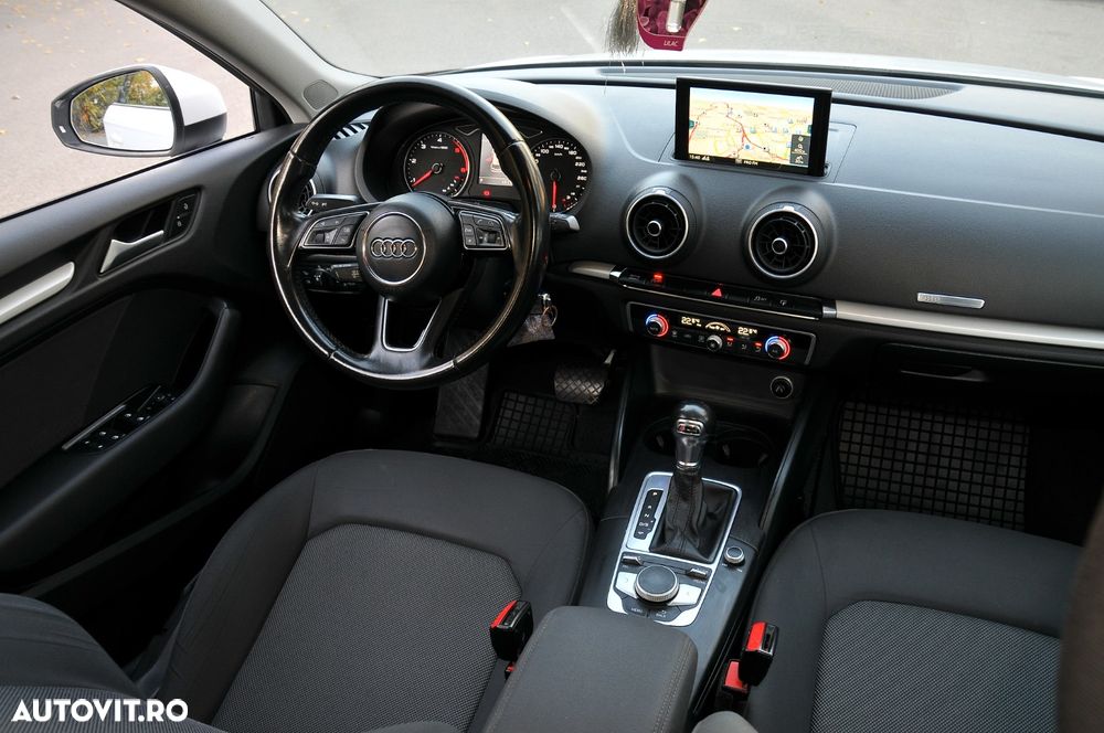 Audi A3 2.0 TDI S tronic Sport - 16