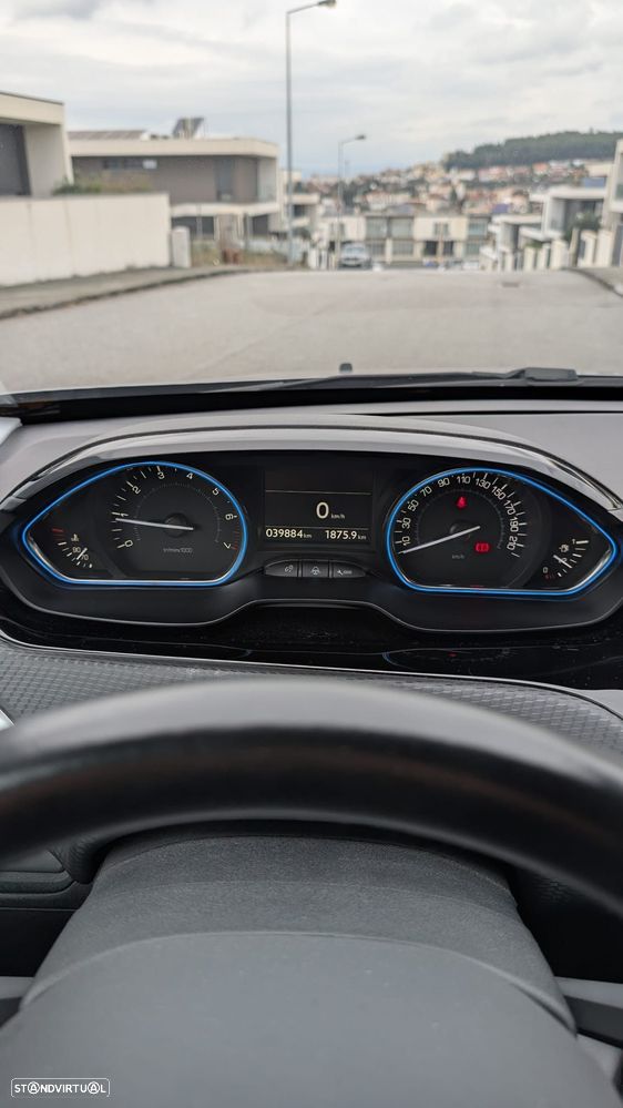 Peugeot 2008 1.2 PureTech Style - 8