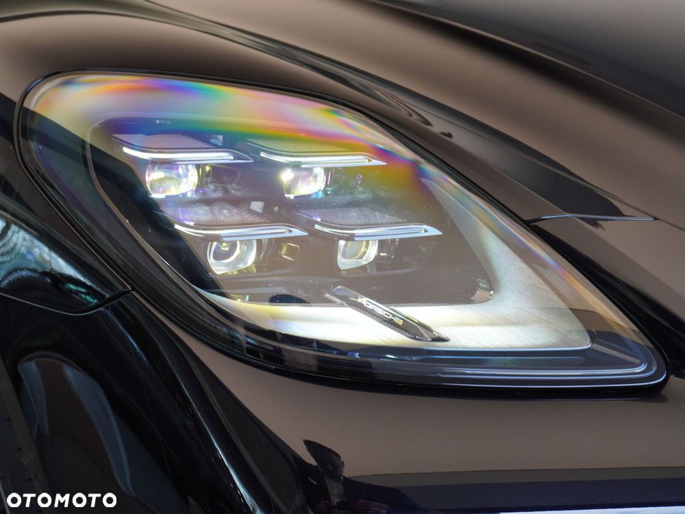 Porsche Panamera 4 - 10