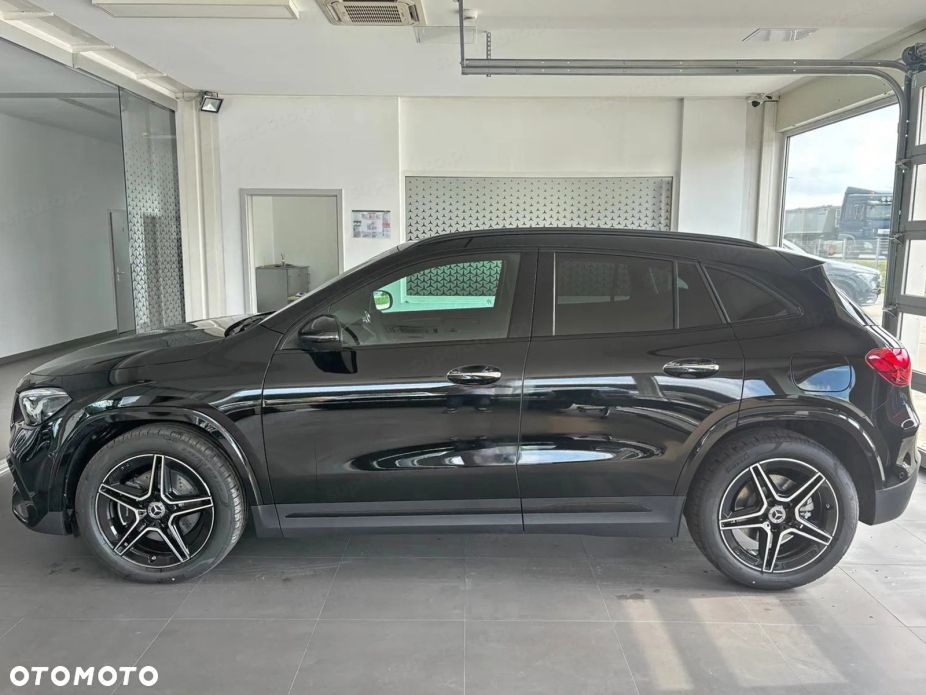 Mercedes-Benz GLA 200 4-Matic AMG Line - 2
