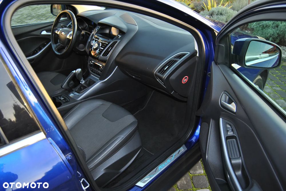 Ford Focus 1.6 TDCi DPF Start-Stopp-System Titanium - 24