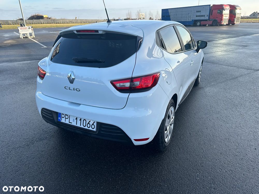 Renault Clio dCi 75 Expression - 6