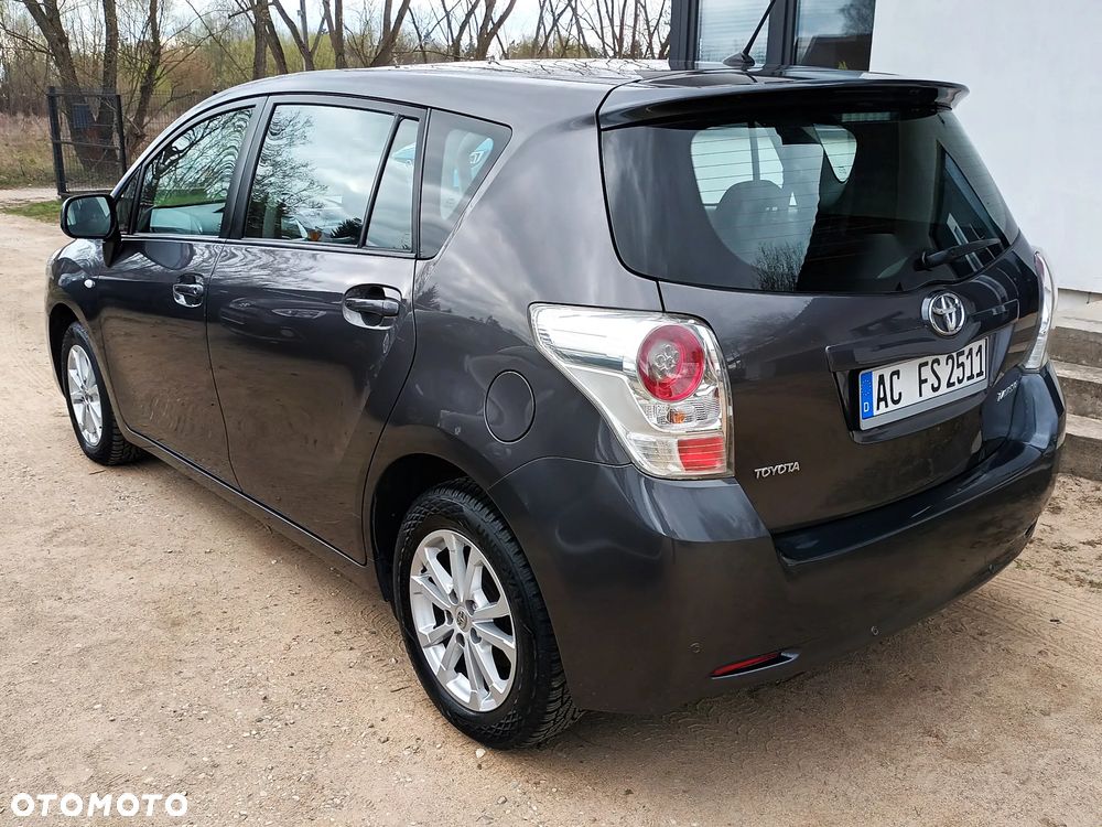 Toyota Verso 1.8 5-Sitzer Executive - 18