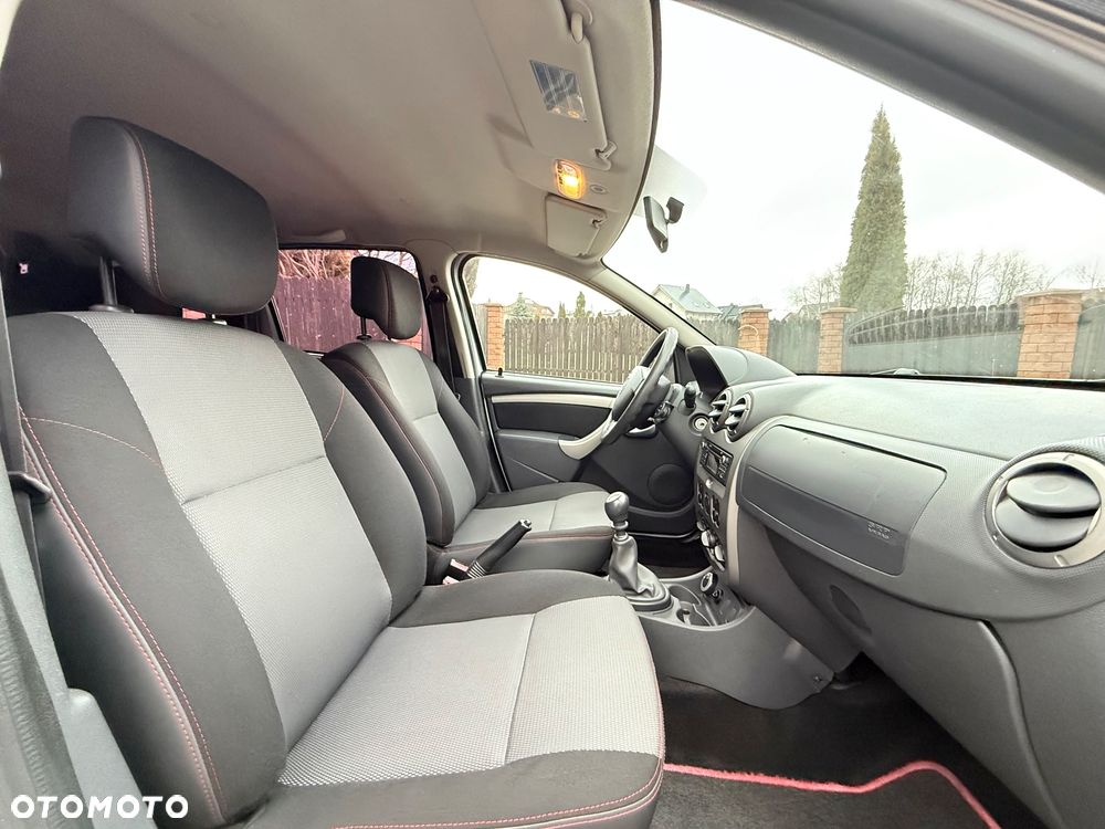 Dacia Duster 1.5 dCi Laureate 4x4 - 27