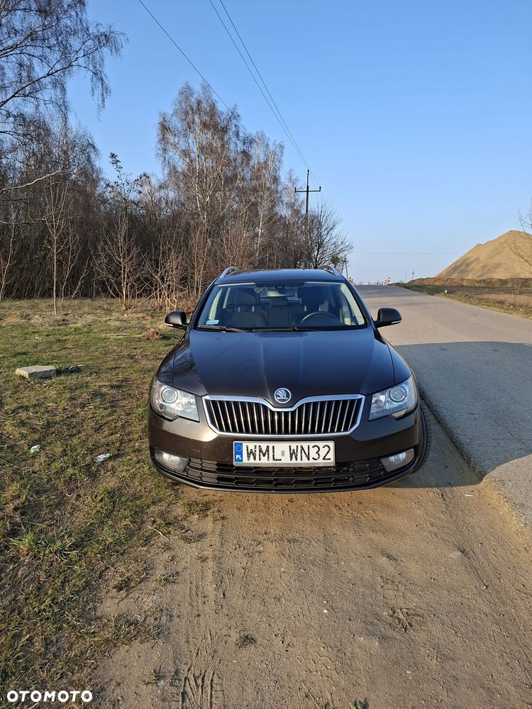 Skoda Superb 1.6 TDI Active Greenline - 3