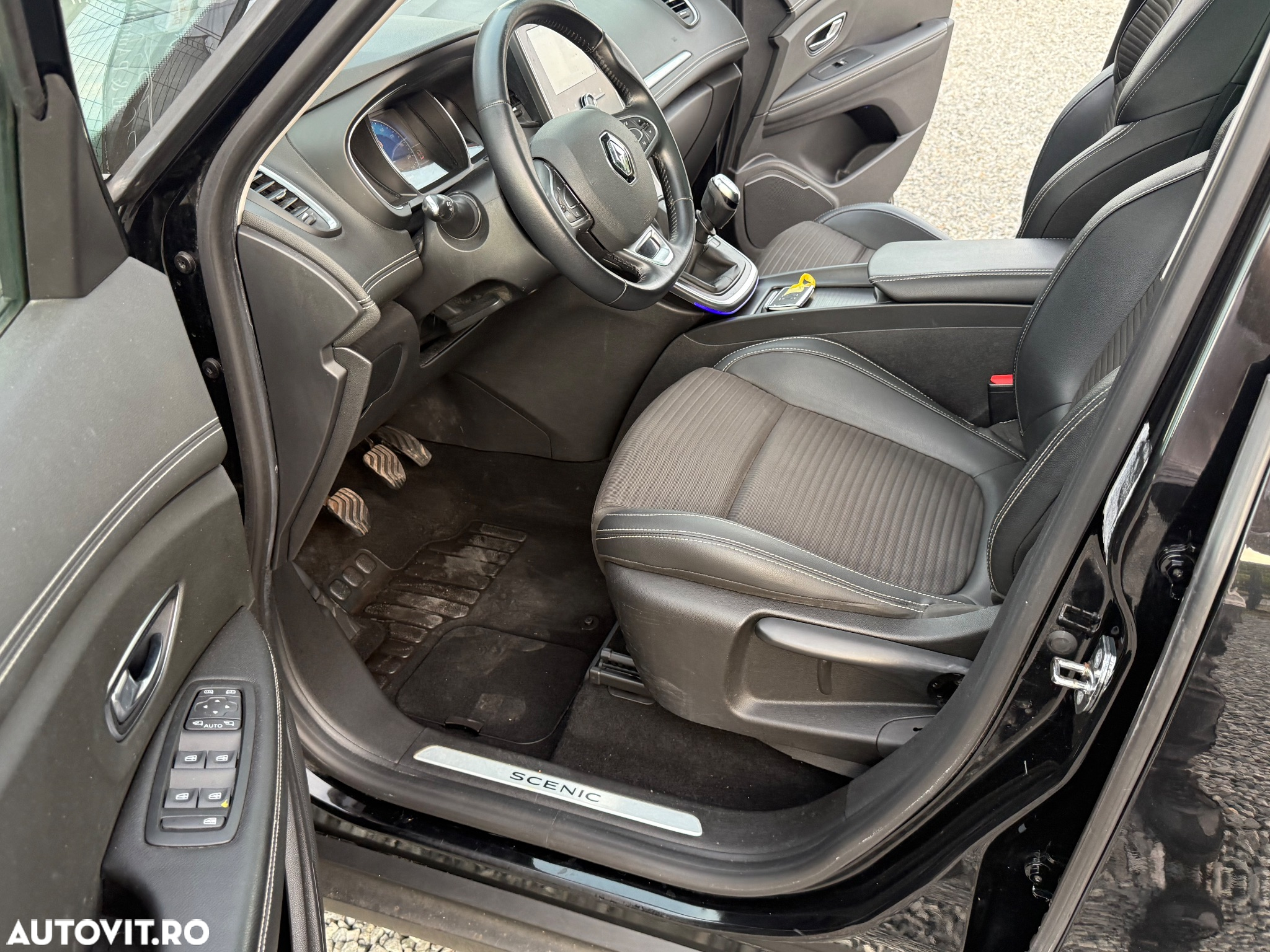 Renault Grand Scenic ENERGY dCi 110 INTENS - 22