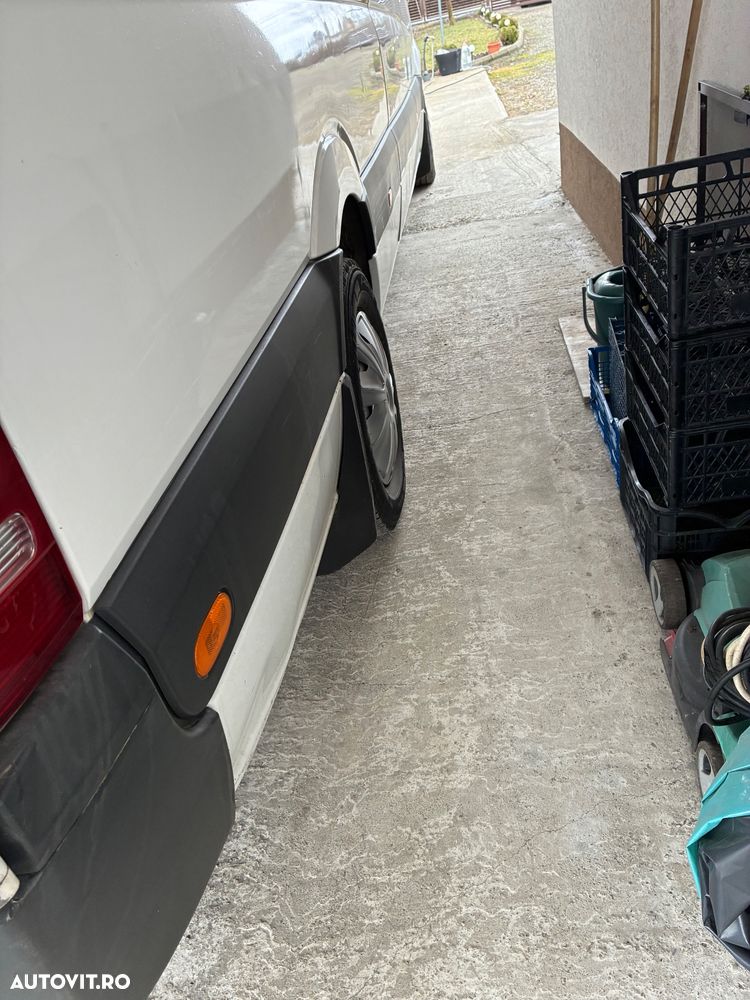 Mercedes-Benz Sprinter - 6