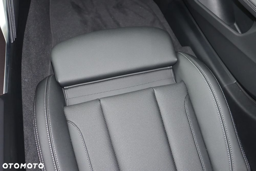 BMW i4 - 19