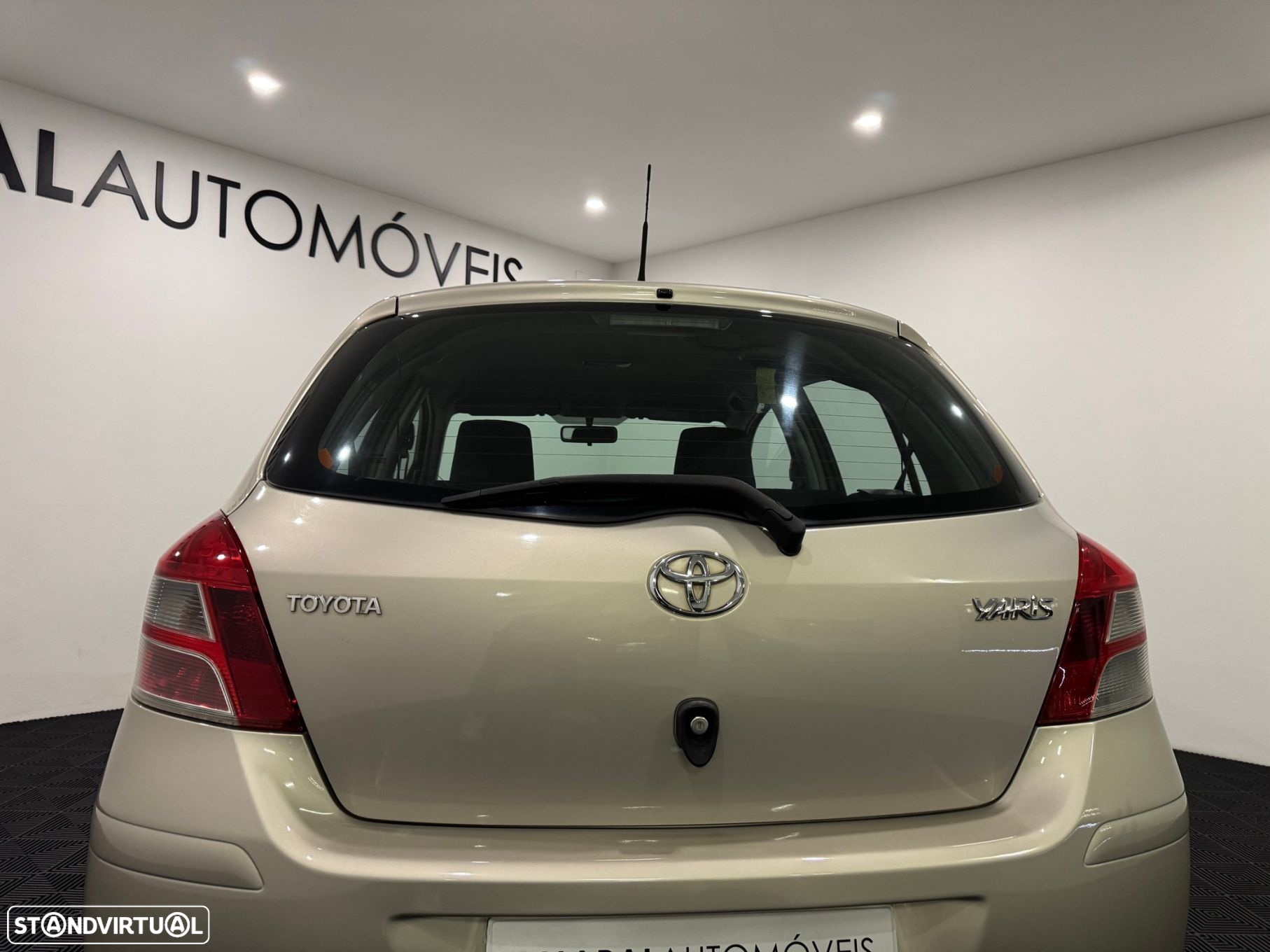 Toyota Yaris 1.33 VVT-i Comfort+AC - 18