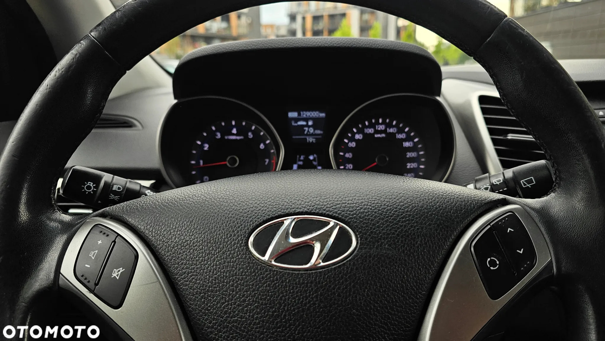 Hyundai i30 1.6 Classic + - 12