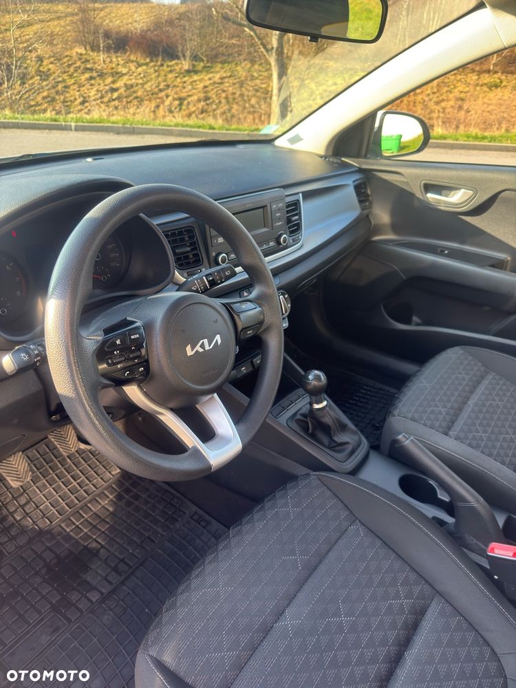 Kia Rio 1.2 M - 9