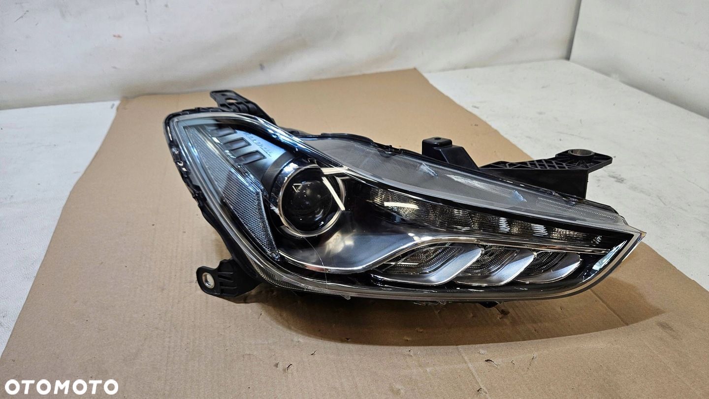LAMPA PRAWA PRZÓD PRZEDNIA MASERATI GHIBLI 670004833 - 1