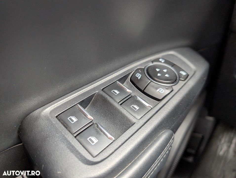 Ford Ranger Raptor - 25