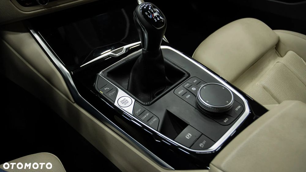 BMW Seria 3 320d M Sport - 20