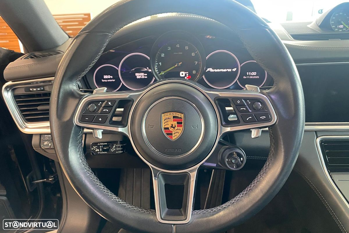 Porsche Panamera Sport Turismo 4 E-Hybrid - 15