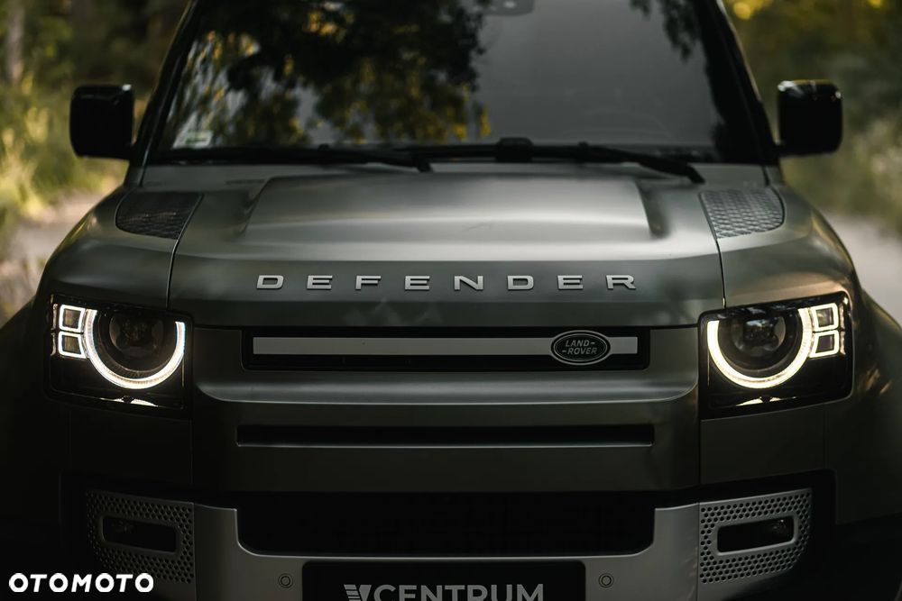 Land Rover Defender 3.0 D200 mHEV - 12