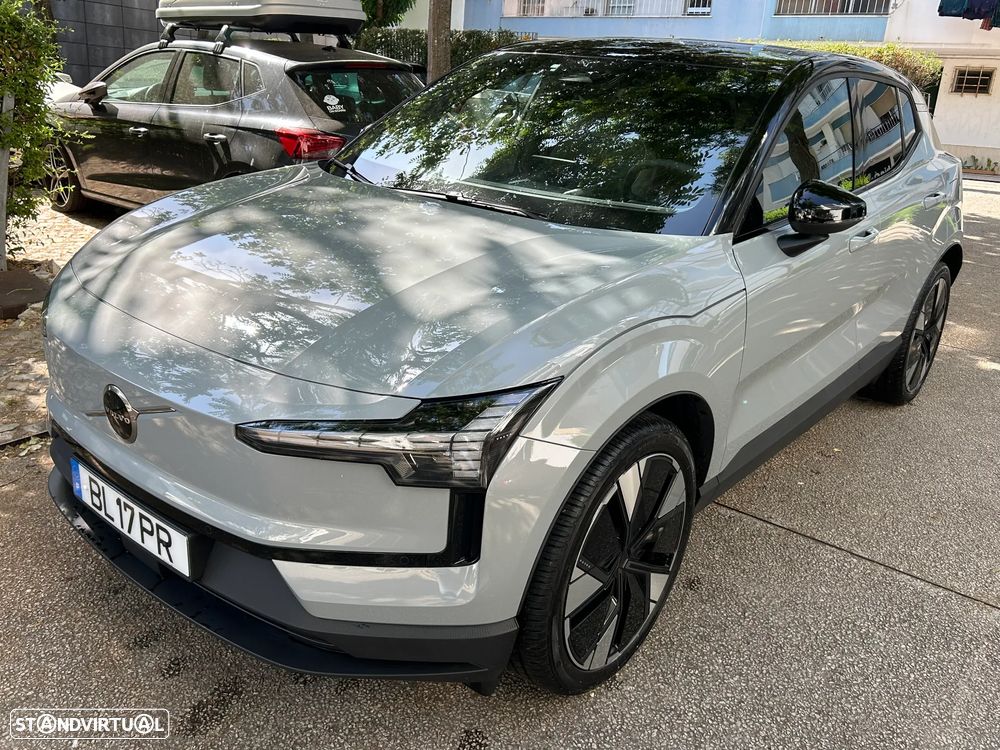 Volvo EX30 69 kWh Twin Motor Plus - 1