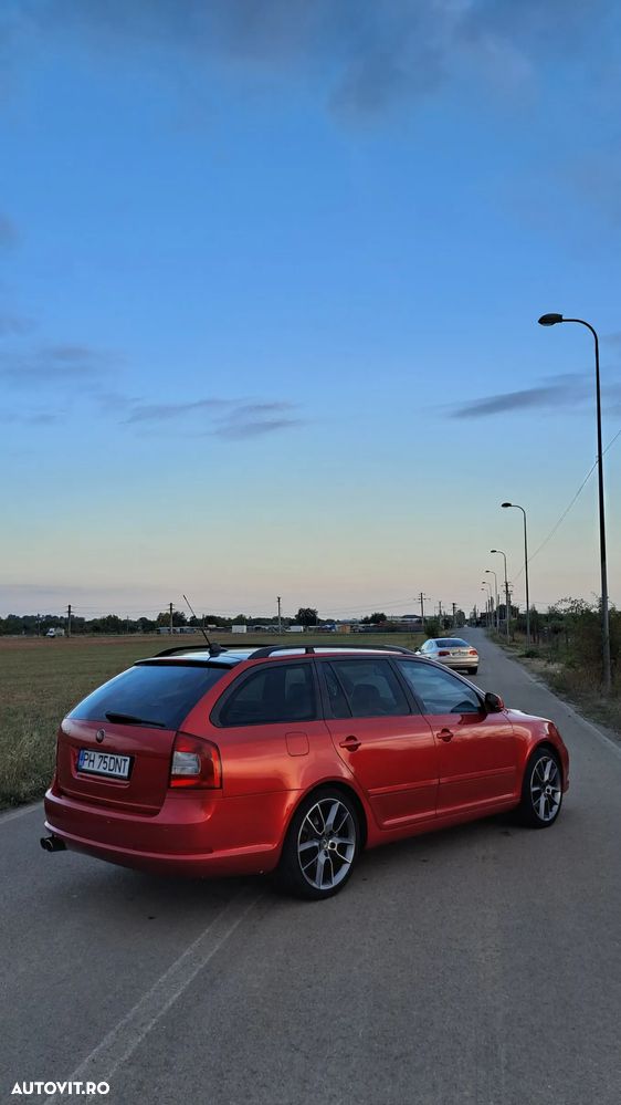 Skoda Octavia Combi 2.0 TFSI RS DSG - 4