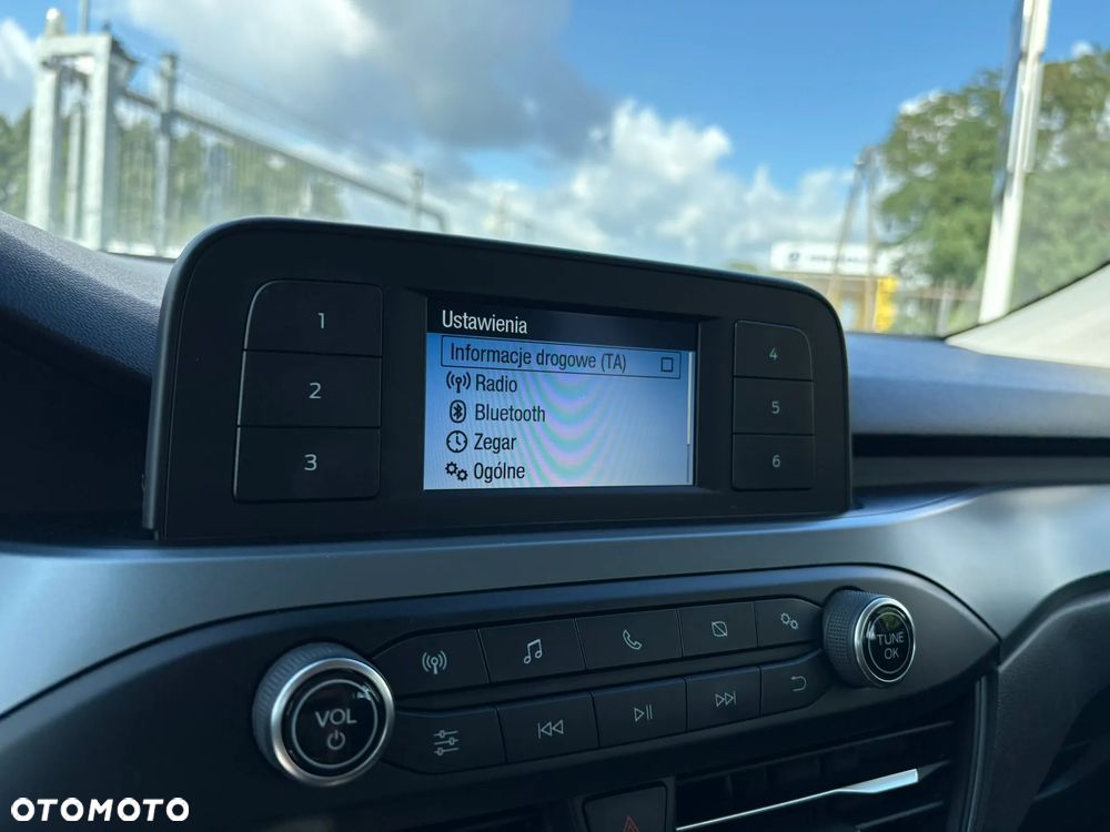 Ford Focus 1.0 EcoBoost Trend ASS - 17
