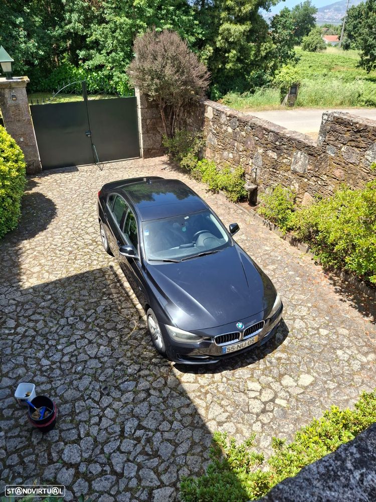 BMW 318 d Line Sport - 9