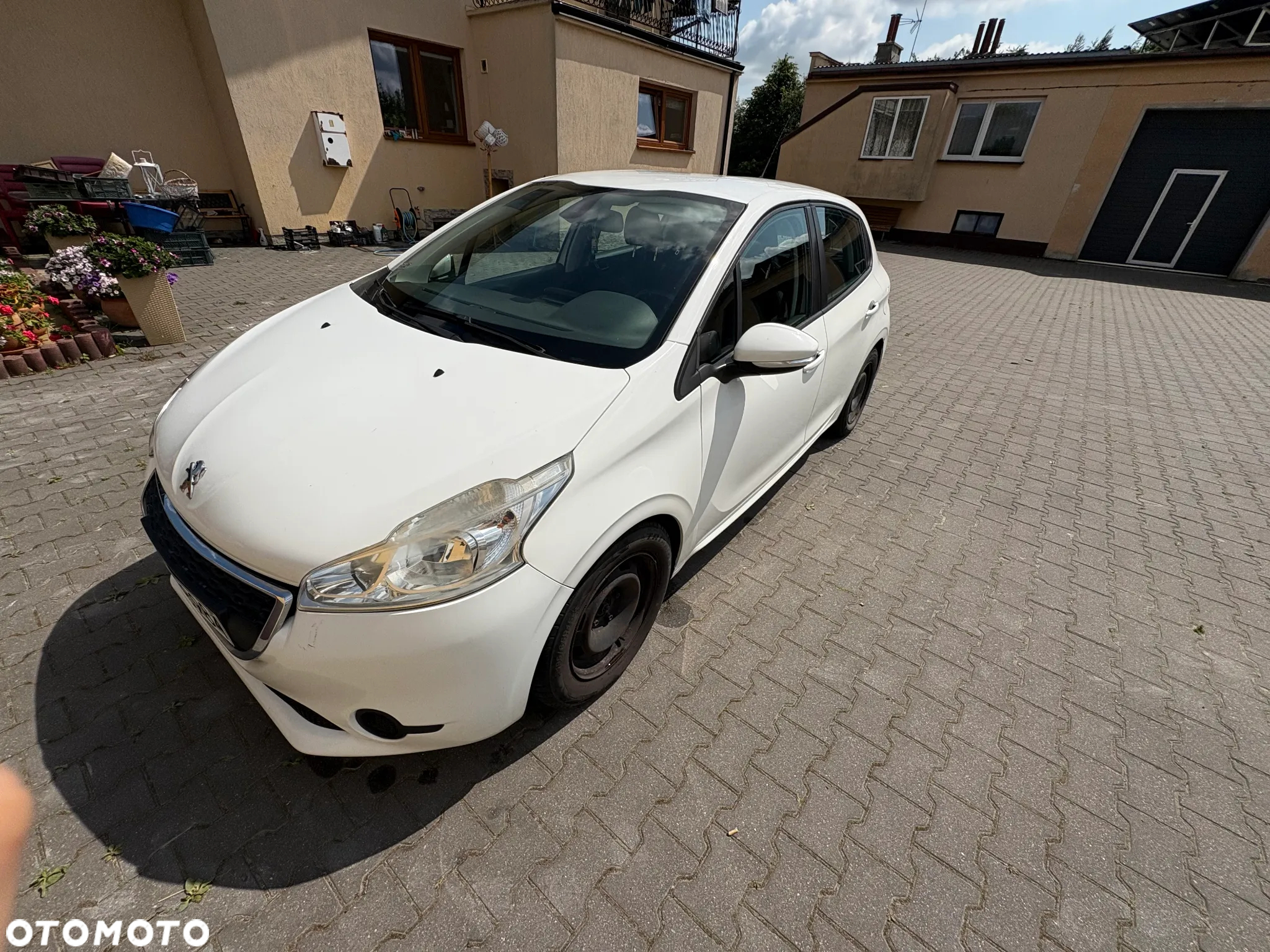 Peugeot 208 1.6 e-HDi Allure STT - 11
